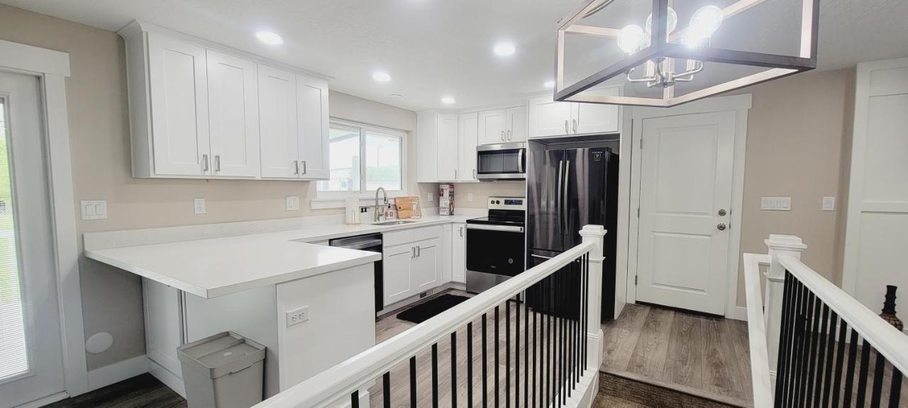 3 Bed 2 Bath Full Accessible Townhome In Heart Of Slc South Jordan Exterior photo