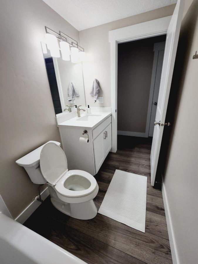 3 Bed 2 Bath Full Accessible Townhome In Heart Of Slc South Jordan Exterior photo